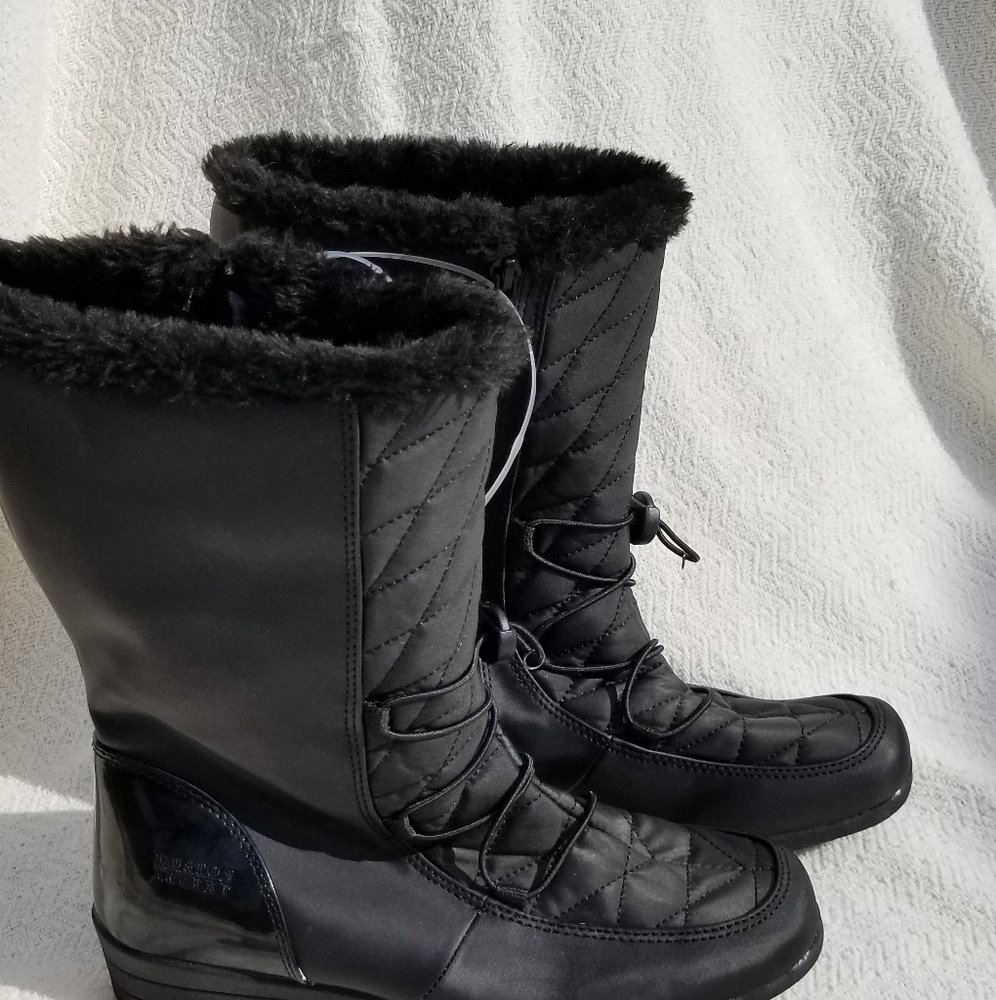 Black, lace up waterproof boots